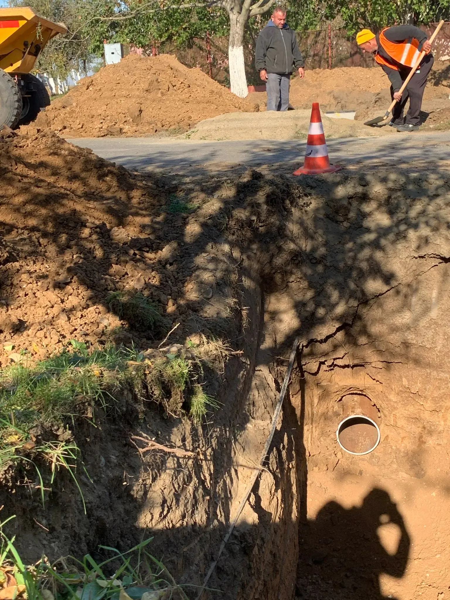 Branșament canal cu cămin de vizitare montat la limita proprietății