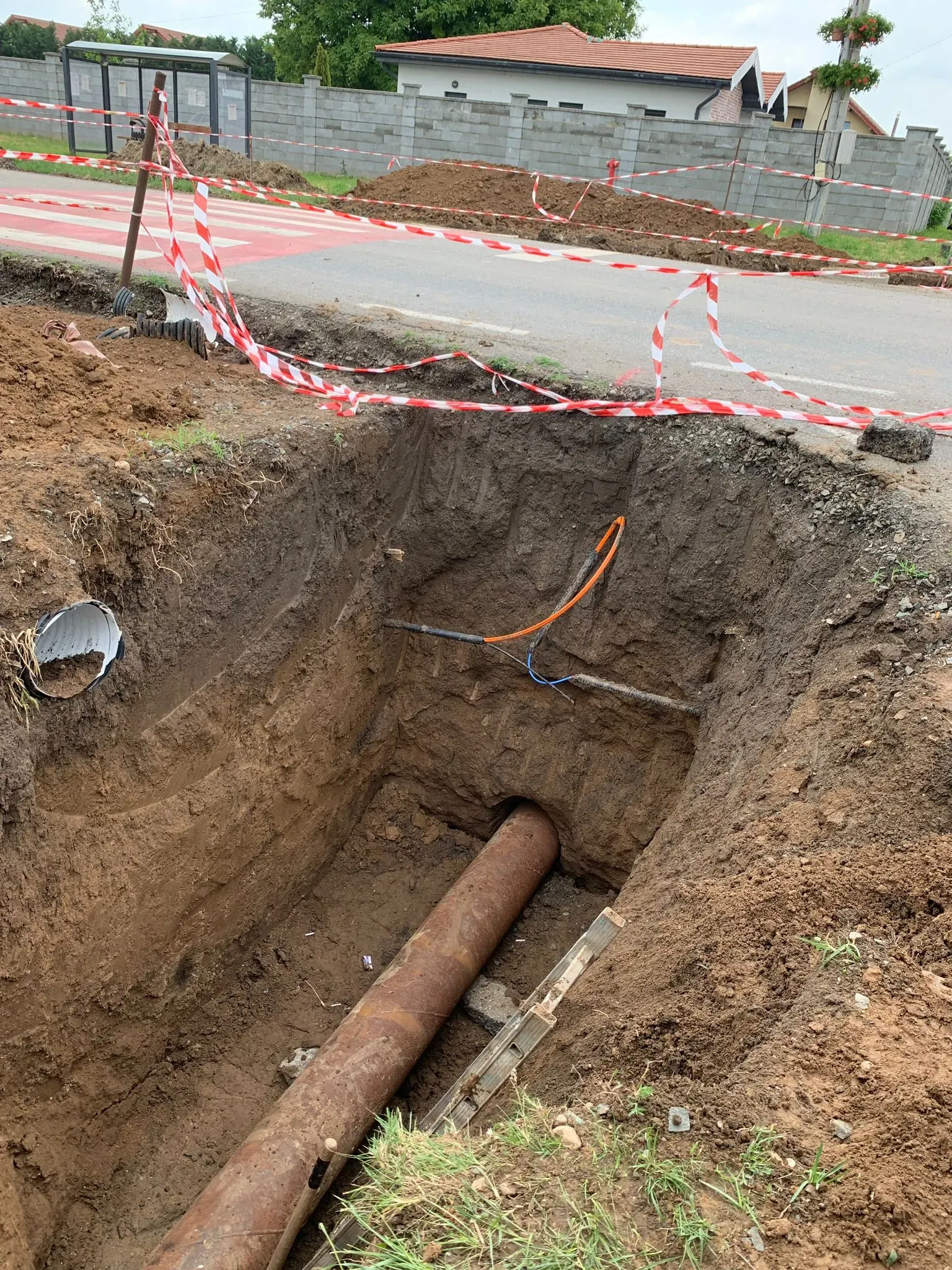 Montaj apometru și cămin apometru în curte